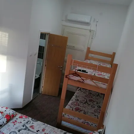 Hostel Exit Labirint Centar Novi Sad Zimmer foto