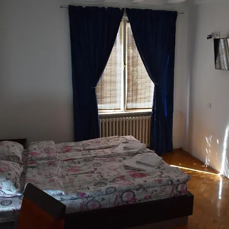Hostel Exit Labirint Centar Novi Sad Exterior foto