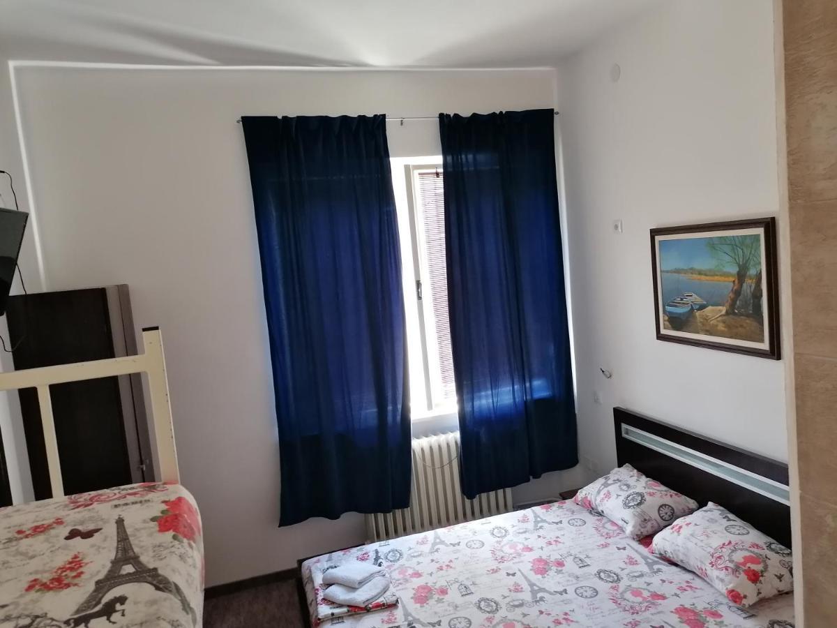 Exit Labirint Centar Хостел Нови-Сад