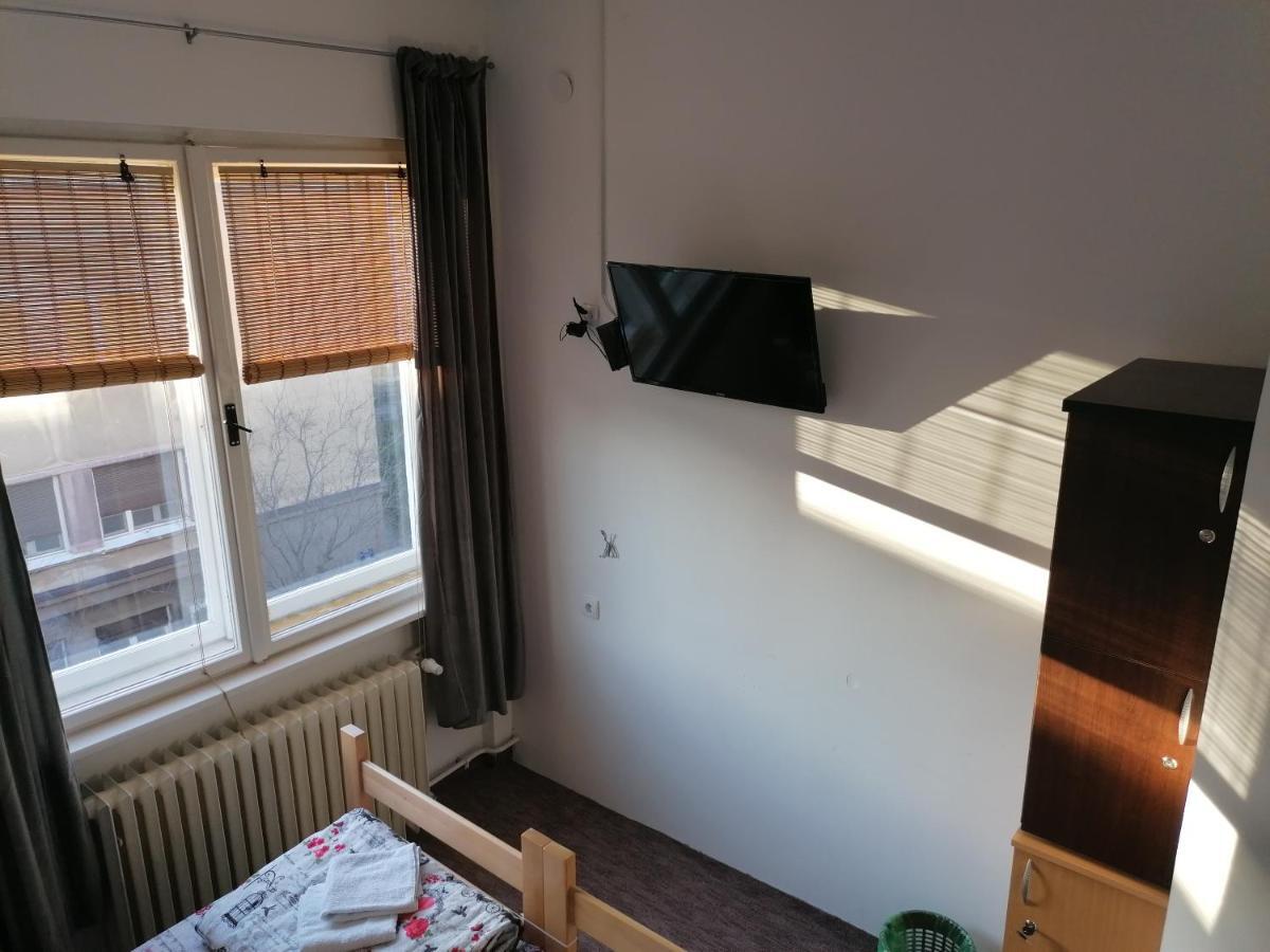 Hostel Exit Labirint Centar