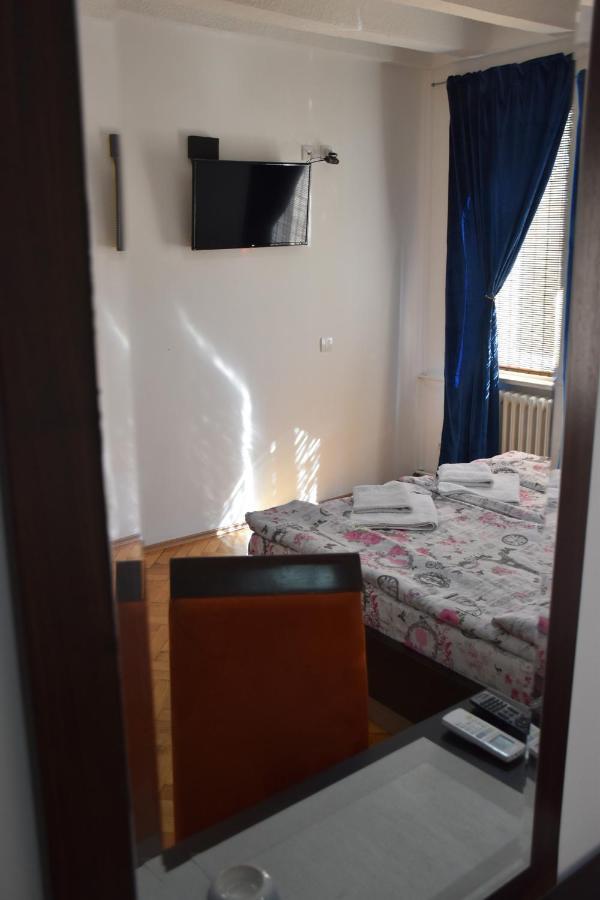Hostel Exit Labirint Centar